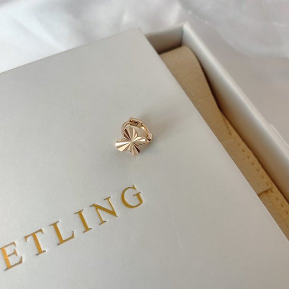 [14K Gold Plated] Butterfly Cartilage Earring - Picture 2 of 4